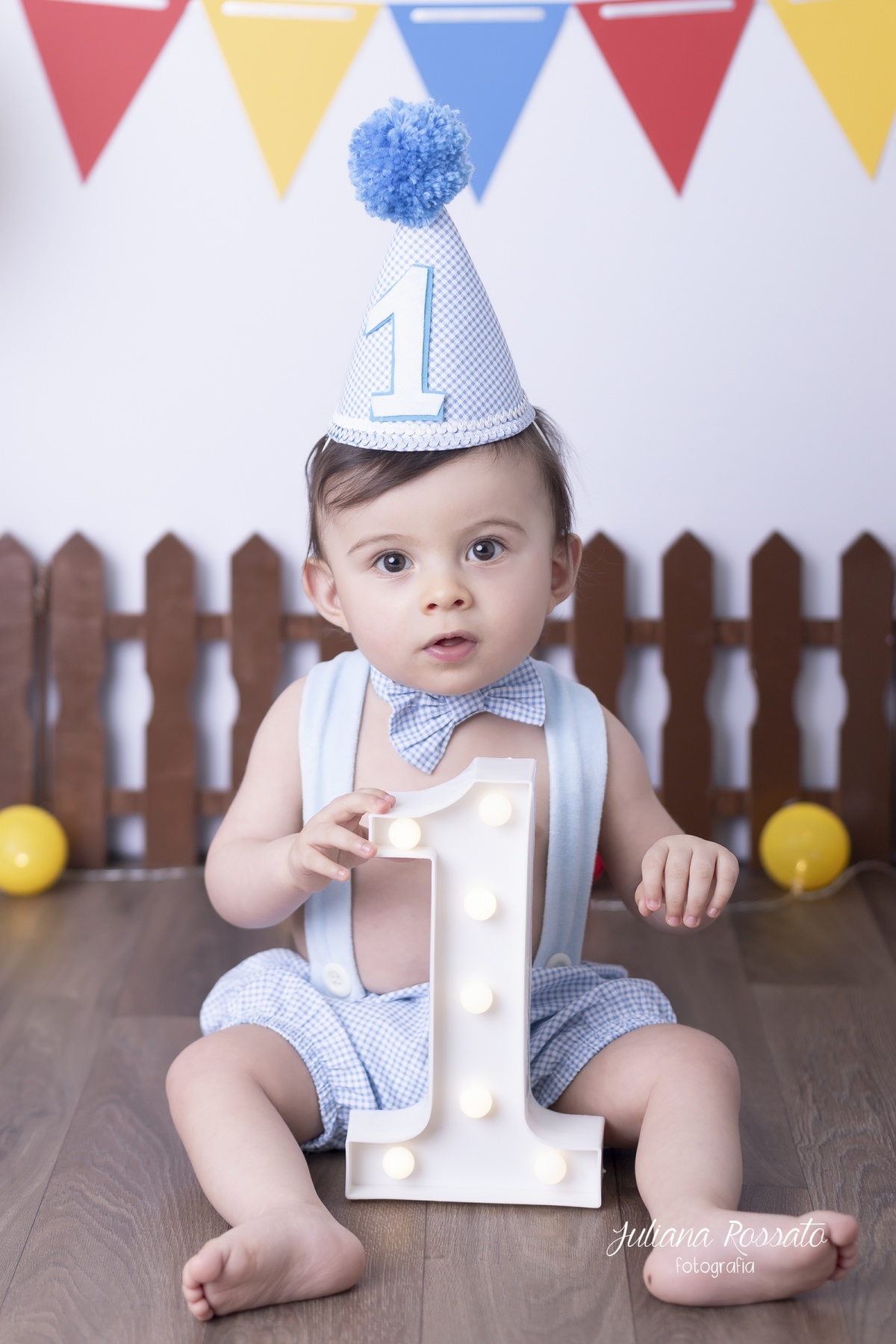 Juliana Rossato Fotografia, são paulo, interlagos, zona sul, santo amaro, jardim consórcio, estúdio fotográfico, ensaio infantil, abfrn, SP, acompanhamento infantil, cake, smash the cake, ensaio de aniversário, vila mascote, bolo, galinha pintadinha