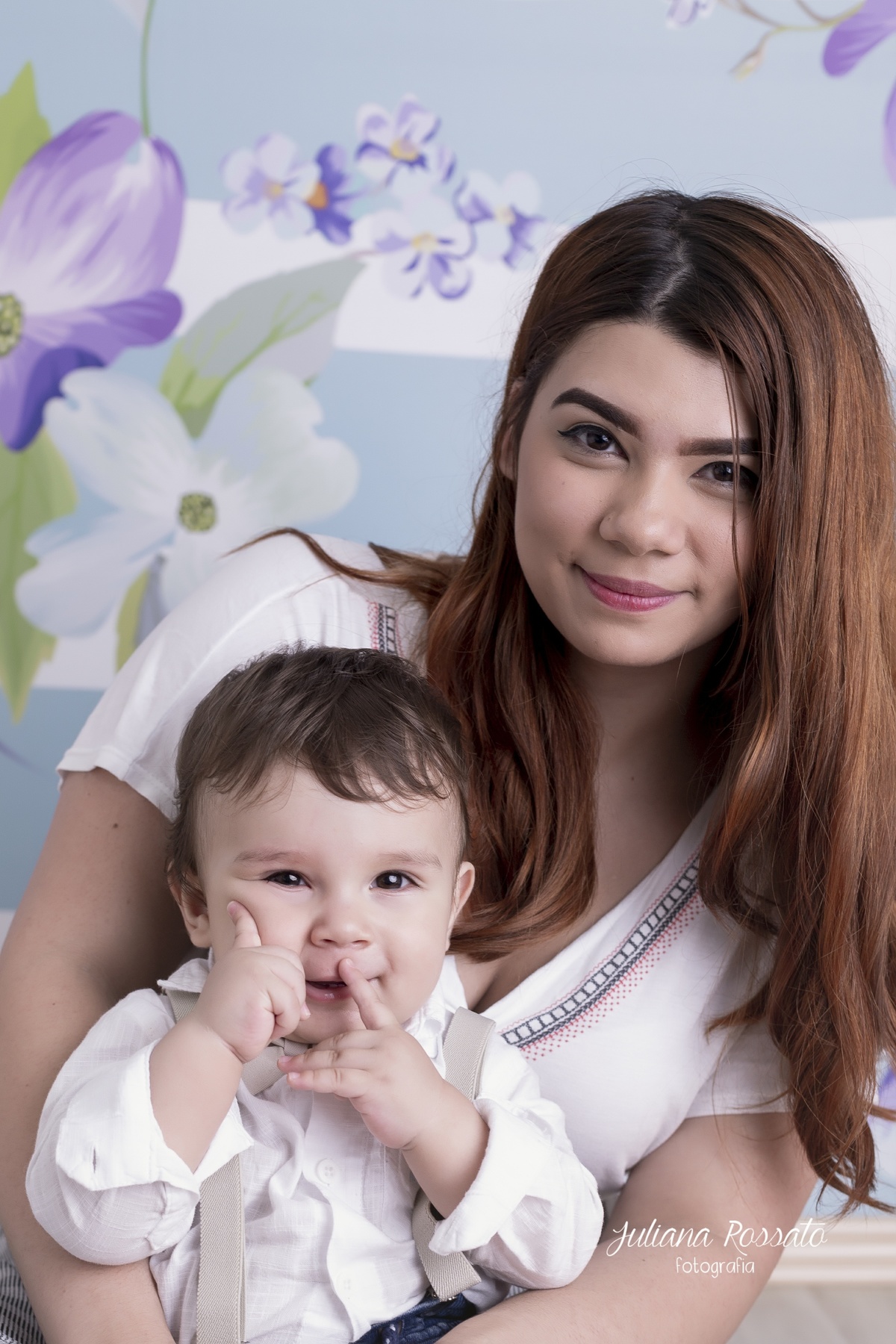 Juliana Rossato Fotografia, são paulo, interlagos, zona sul, santo amaro, estúdio fotográfico, ensaio família, SP, acompanhamento infantil, mini ensaio, dia das mães, mini ensaio dia das mães, mães, 2019, flores, corações, coração