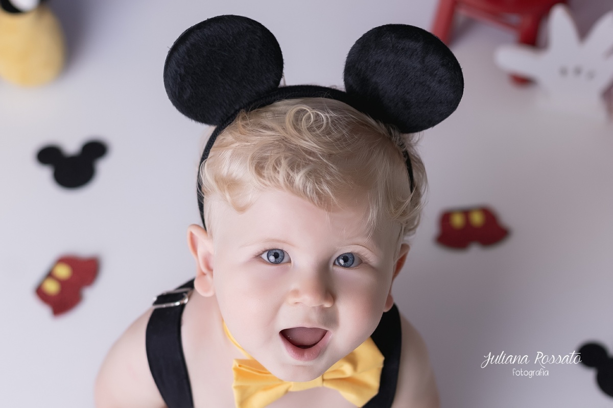 Juliana Rossato Fotografia, são paulo, interlagos, zona sul, jardim consórcio, estúdio fotográfico, ensaio infantil, SP, acompanhamento infantil, cake, smash the cake, ensaio de aniversário, bolo, circo do mickey, mickey, 1 ano, um ano