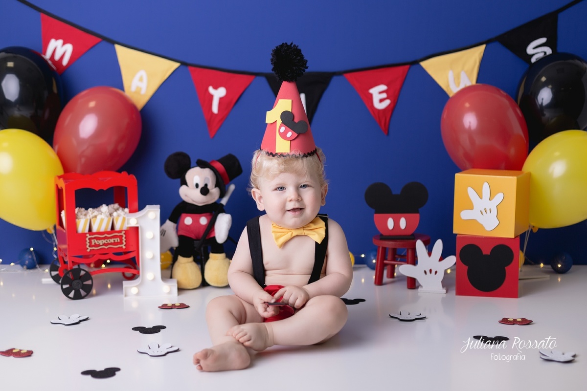 Juliana Rossato Fotografia, são paulo, interlagos, zona sul, jardim consórcio, estúdio fotográfico, ensaio infantil, SP, acompanhamento infantil, cake, smash the cake, ensaio de aniversário, bolo, circo do mickey, mickey, 1 ano, um ano
