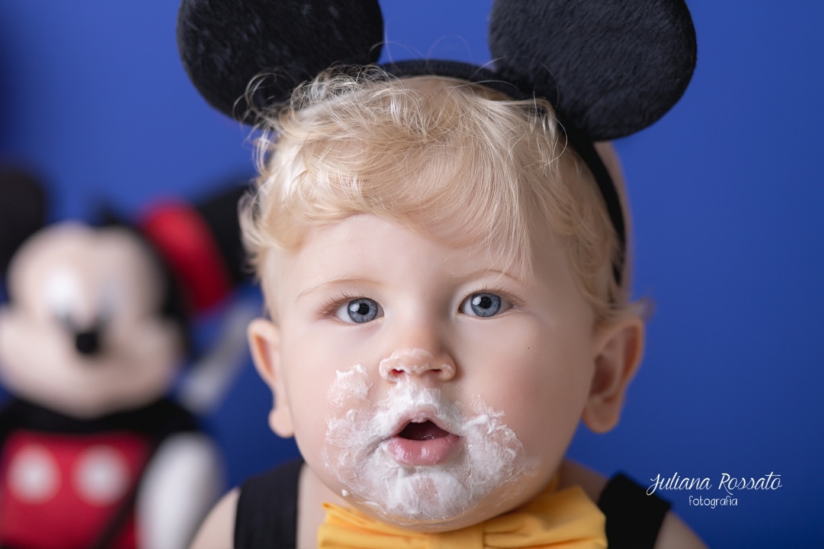 Juliana Rossato Fotografia, são paulo, interlagos, zona sul, jardim consórcio, estúdio fotográfico, ensaio infantil, SP, acompanhamento infantil, cake, smash the cake, ensaio de aniversário, bolo, circo do mickey, mickey, 1 ano, um ano