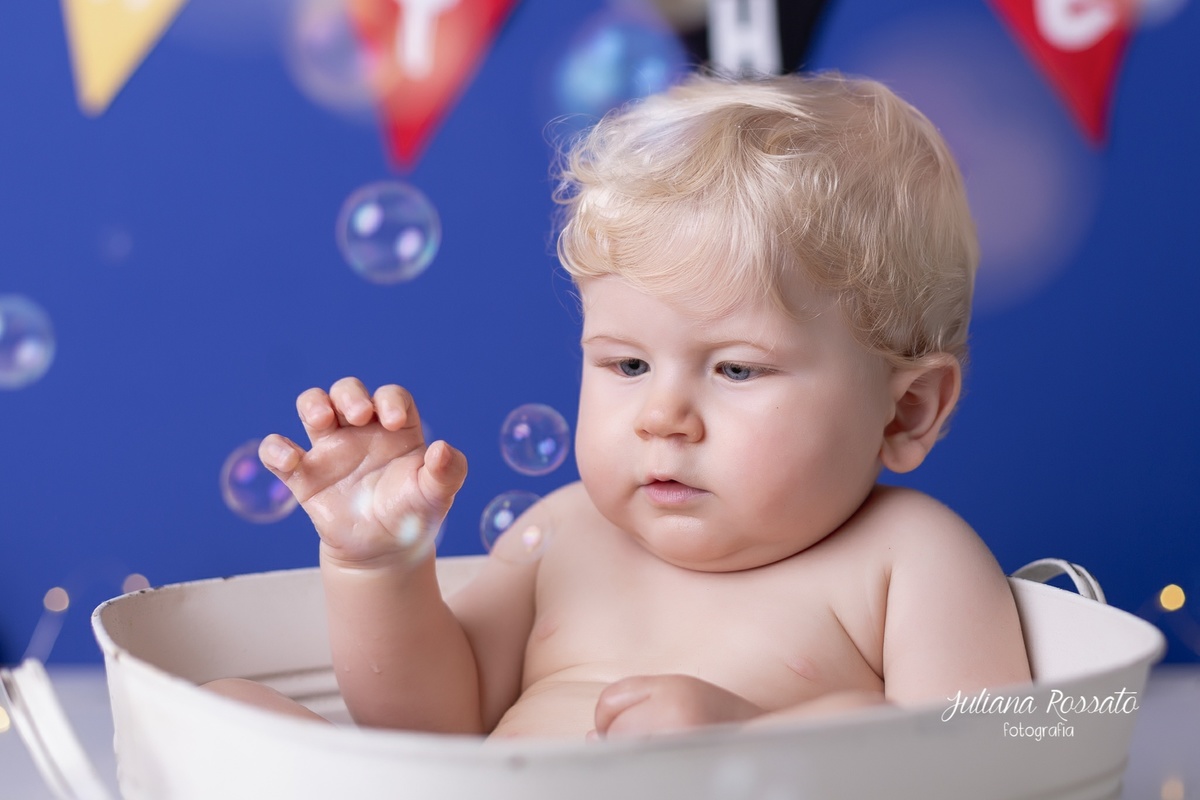Juliana Rossato Fotografia, são paulo, interlagos, zona sul, jardim consórcio, estúdio fotográfico, ensaio infantil, SP, acompanhamento infantil, cake, smash the cake, ensaio de aniversário, bolo, circo do mickey, mickey, 1 ano, um ano