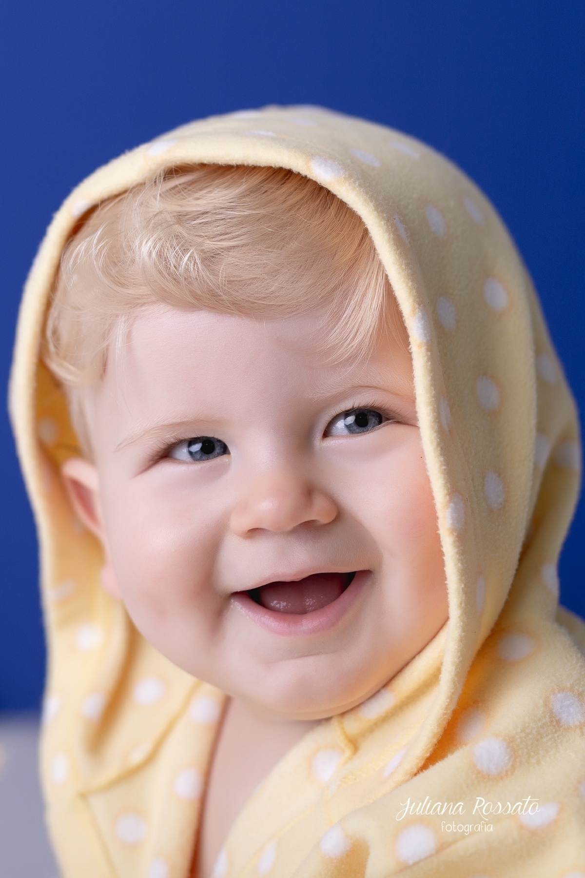 Juliana Rossato Fotografia, são paulo, interlagos, zona sul, jardim consórcio, estúdio fotográfico, ensaio infantil, SP, acompanhamento infantil, cake, smash the cake, ensaio de aniversário, bolo, circo do mickey, mickey, 1 ano, um ano