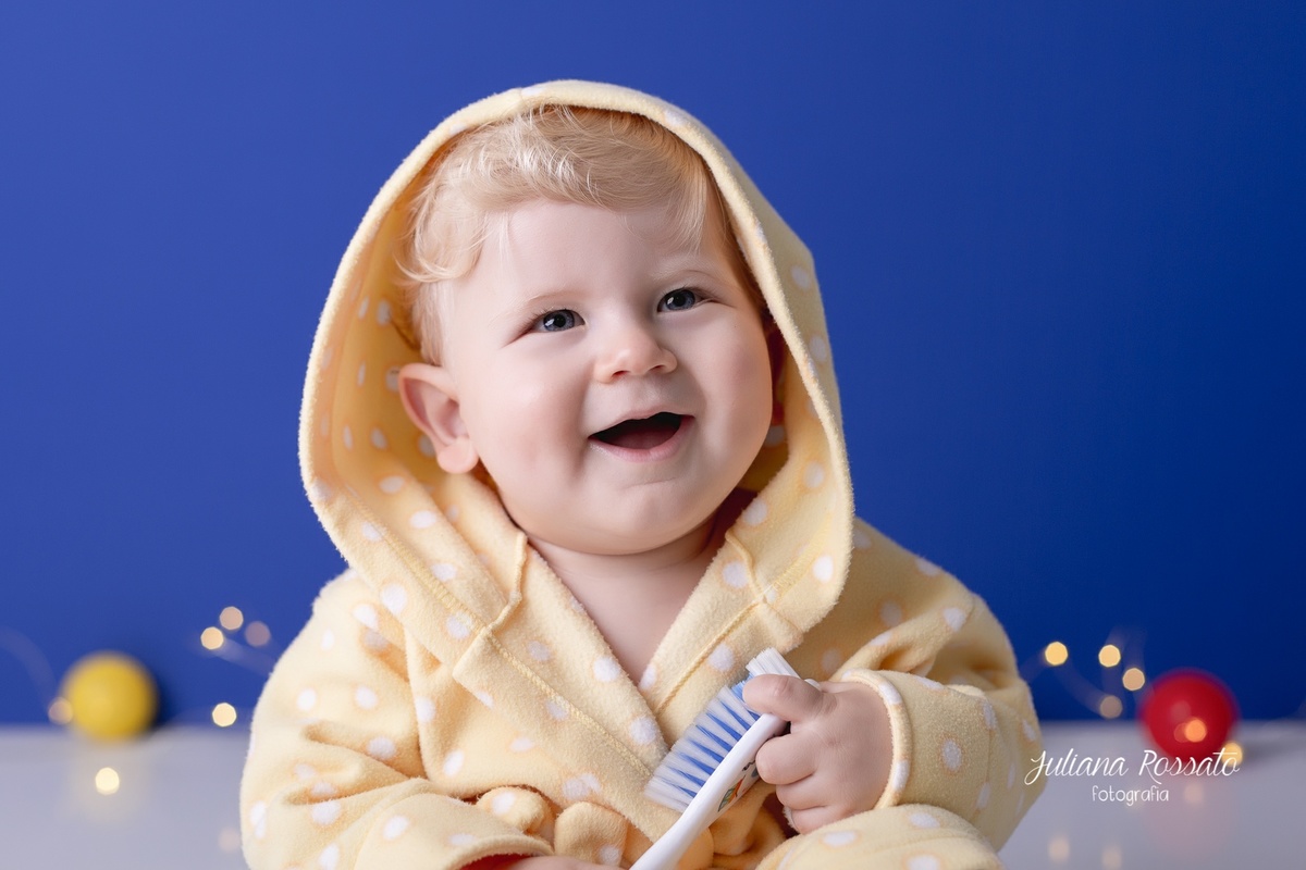 Juliana Rossato Fotografia, são paulo, interlagos, zona sul, jardim consórcio, estúdio fotográfico, ensaio infantil, SP, acompanhamento infantil, cake, smash the cake, ensaio de aniversário, bolo, circo do mickey, mickey, 1 ano, um ano