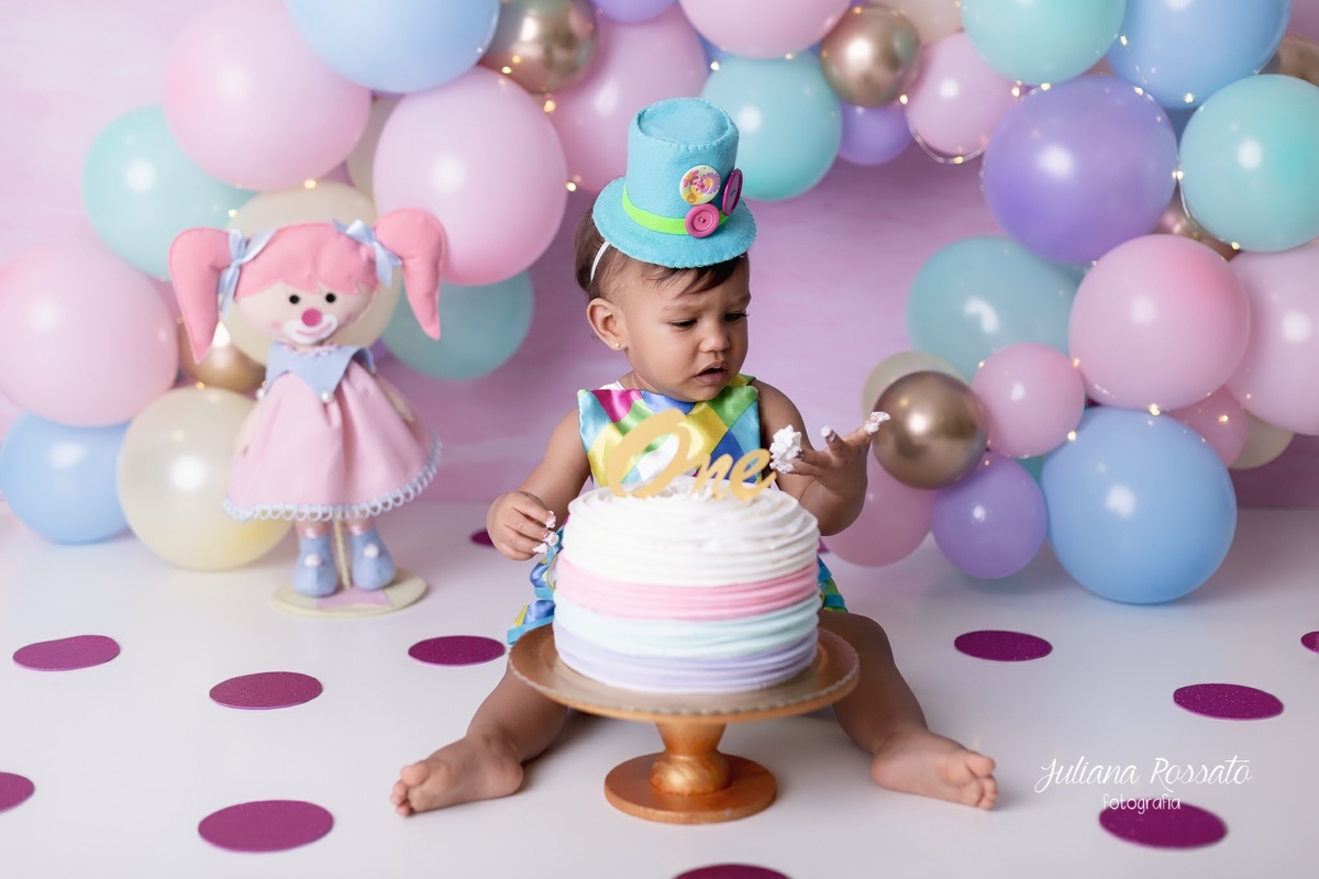 Juliana Rossato Fotografia, são paulo, interlagos, zona sul, jardim consórcio, estúdio fotográfico, ensaio infantil, SP, acompanhamento infantil, cake, smash the cake, ensaio de aniversário, bolo, circo, circo rosa, 1 ano, um ano, smash luxo