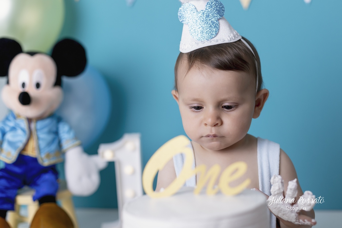Juliana Rossato Fotografia, são paulo, interlagos, zona sul, jardim consórcio, estúdio fotográfico, ensaio infantil, SP, acompanhamento infantil, cake, smash the cake, ensaio de aniversário, bolo, 1 ano, um ano, mickey, azul, turquesa