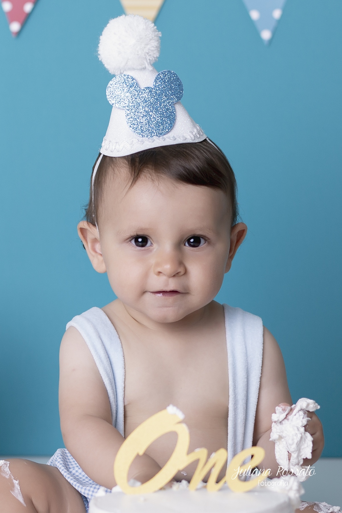 Juliana Rossato Fotografia, são paulo, interlagos, zona sul, jardim consórcio, estúdio fotográfico, ensaio infantil, SP, acompanhamento infantil, cake, smash the cake, ensaio de aniversário, bolo, 1 ano, um ano, mickey, azul, turquesa