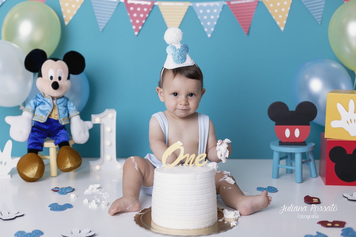 Juliana Rossato Fotografia, são paulo, interlagos, zona sul, jardim consórcio, estúdio fotográfico, ensaio infantil, SP, acompanhamento infantil, cake, smash the cake, ensaio de aniversário, bolo, 1 ano, um ano, mickey, azul, turquesa