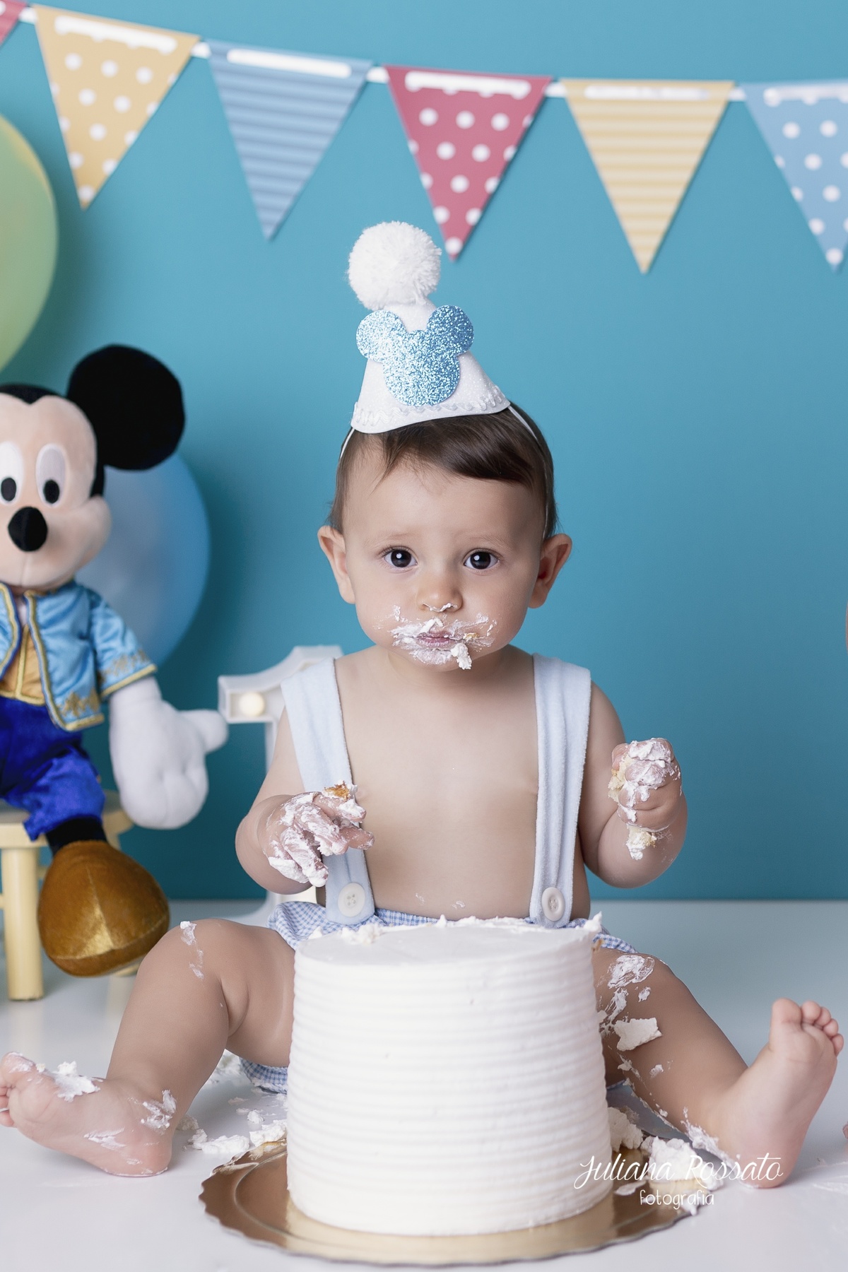 Juliana Rossato Fotografia, são paulo, interlagos, zona sul, jardim consórcio, estúdio fotográfico, ensaio infantil, SP, acompanhamento infantil, cake, smash the cake, ensaio de aniversário, bolo, 1 ano, um ano, mickey, azul, turquesa