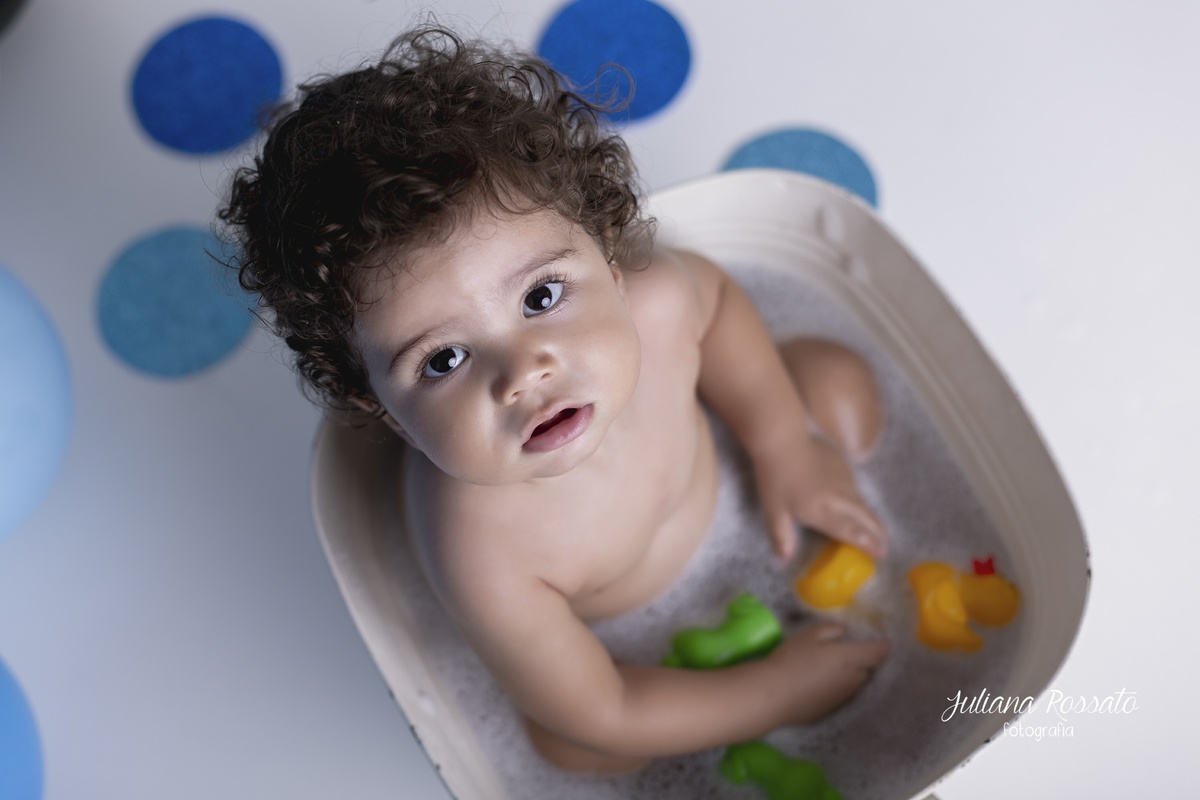 Juliana Rossato Fotografia, são paulo, interlagos, zona sul, jardim consórcio, estúdio fotográfico, ensaio infantil, SP, acompanhamento infantil, cake, smash the cake, ensaio de aniversário, bolo, 1 ano, um ano, Poderoso chefinho, smash luxo, azul e preto