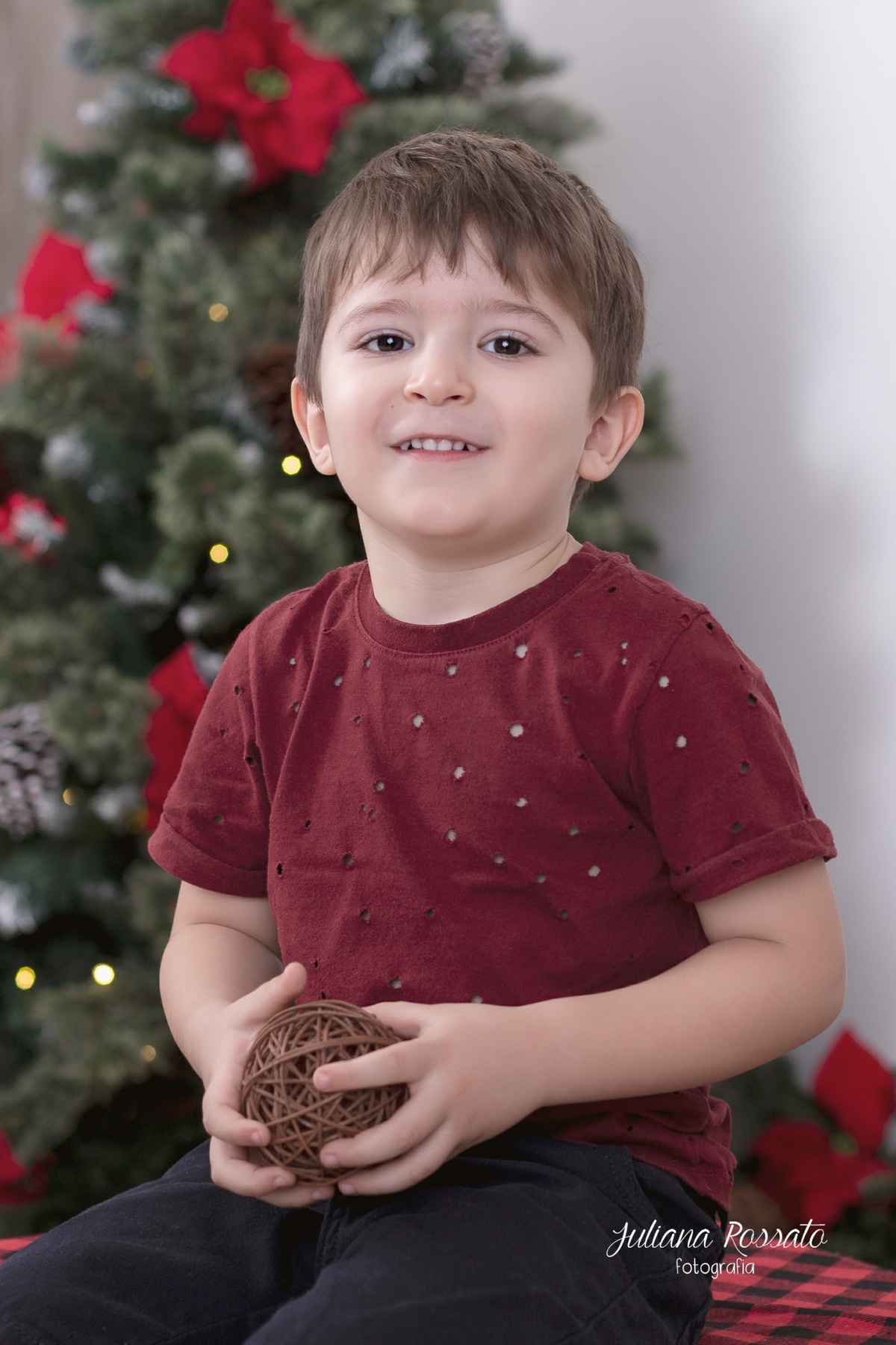 Juliana Rossato Fotografia, São Paulo, Mini ensaio de Natal, Natal, Ensaio de Natal, Ensaio infantil, Acompanhamento infantil, estúdio fotográfico, interlagos, vila mascote, ensaio de ano novo, santo amaro, fotógrafo sp, zona sul, ano novo, 2020, 2021