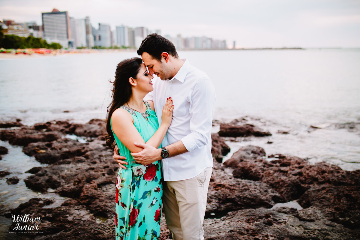 ensaio-casal-na-beira-mar