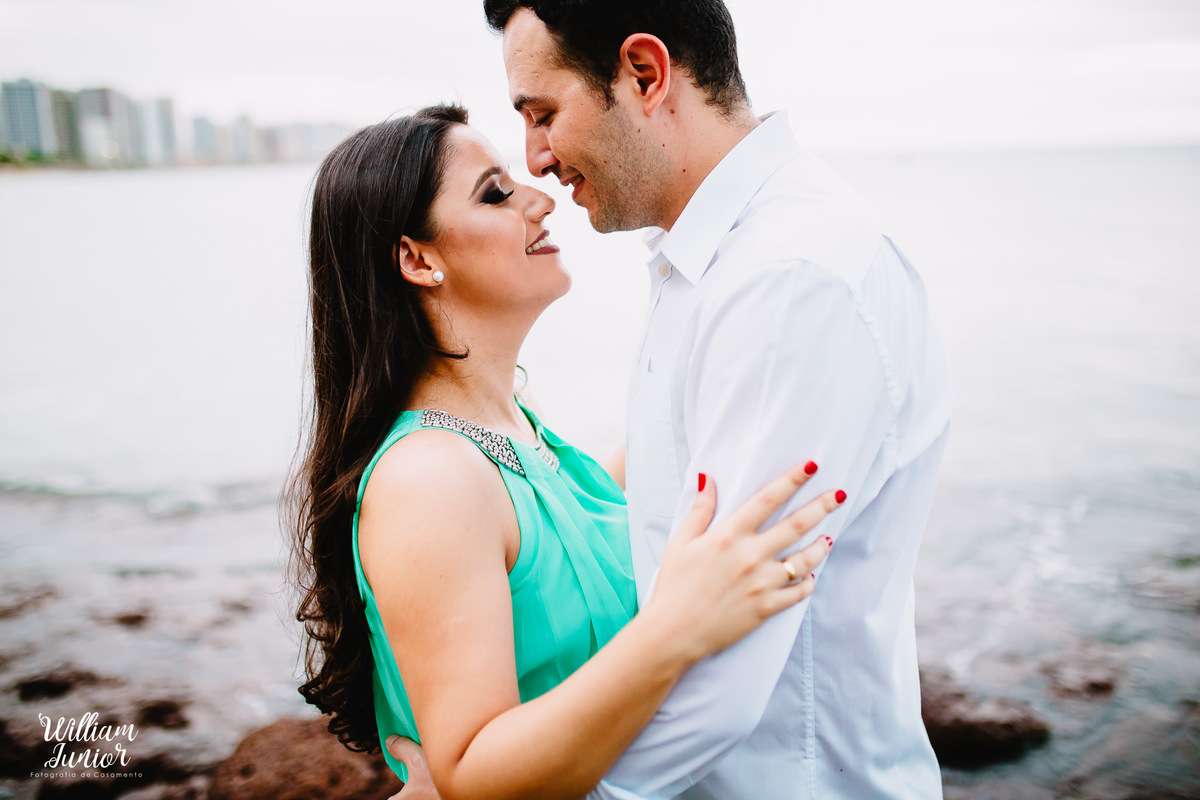 ensaio-casal-na-beira-mar