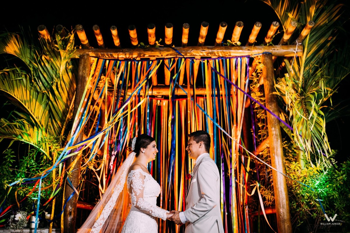 NoivosCasamento em Fortaleza Ceará em um sitio