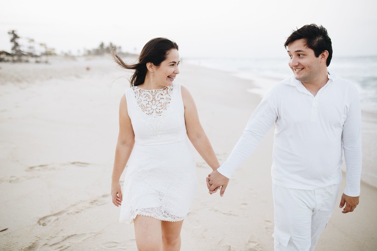 Sessão de Fotos de Casal na Praia do Japão em Aquiraz Ceará