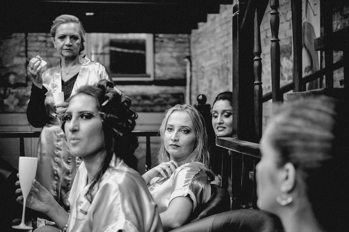 Making of da noiva no Casamento da Dolores e do Cleber, pelo fotógrafo de casamentos Vinícius Vogel, fotógrafo em Porto Alegre, Região Metropolitana e Serra Gaúcha.