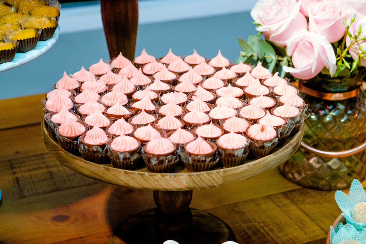 docinhos casamento, Casamento da Dolores e do Cleber, pelo fotógrafo de casamentos Vinícius Vogel, fotógrafo em Porto Alegre, Região Metropolitana e Serra Gaúcha.