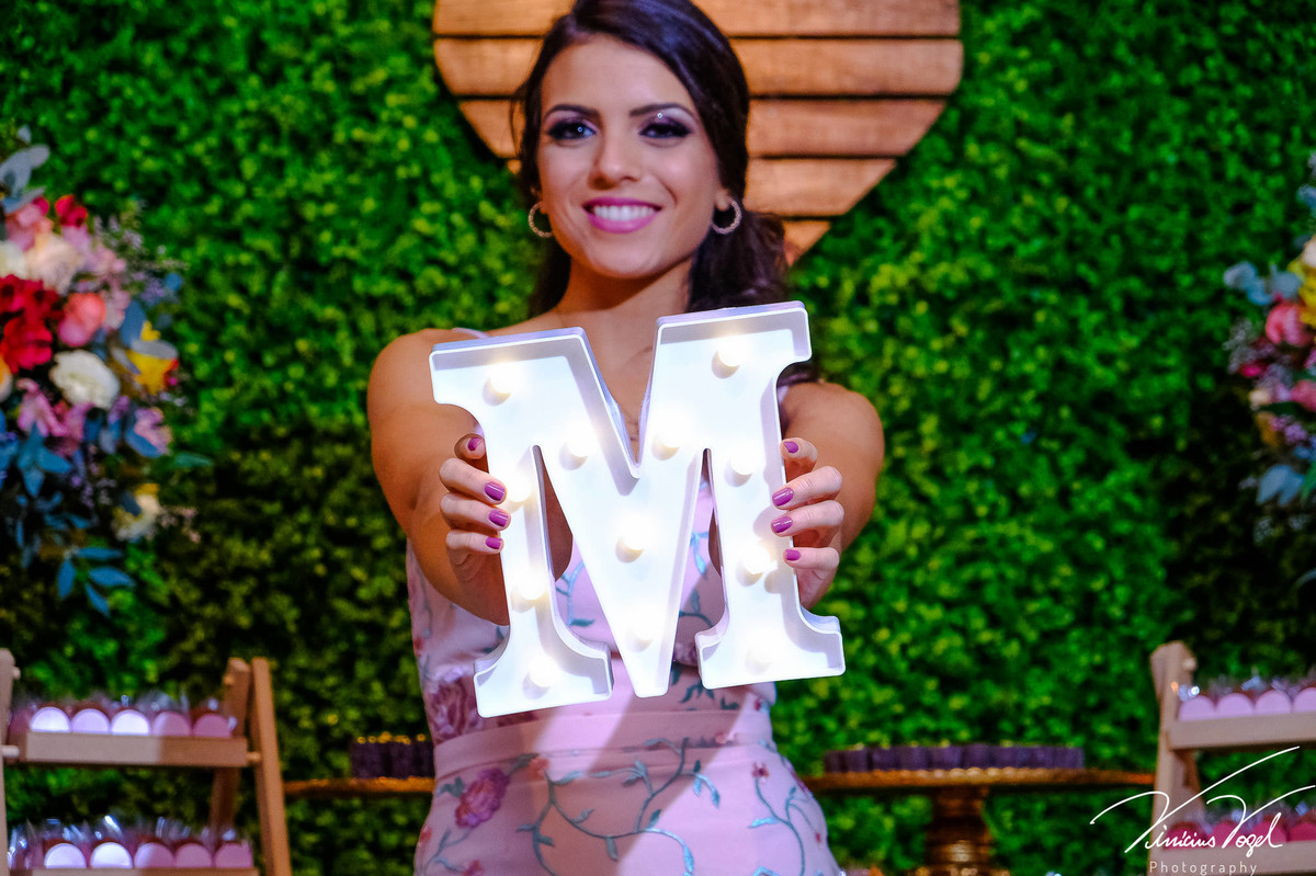 M da Mariana Sessão de fotos na recepção da Mariana, no Gota D'Água Eventos, formanda de Psicologia na PUC, por Vinícius Vogel fotógrafo de Porto Alegre, Região Metropolitana e Serra Gaúcha