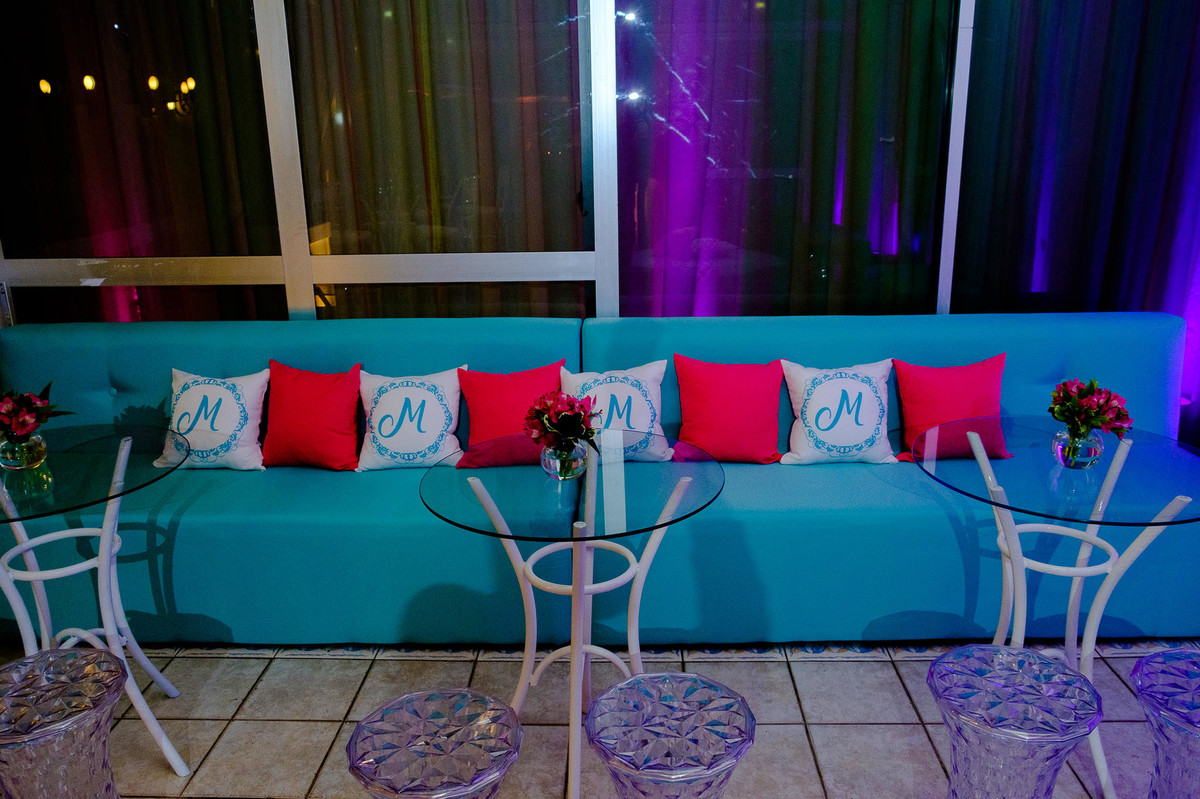 Sofá, 15 anos da Marina Pereira, no Salão Westfália da Sociedade Germânia, organizado por Novittá Eventos, pelo fotógrafo Vinícius Vogel, Porto Alegre e região metropolitana