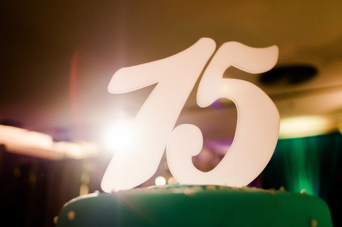 bolo de 15 anos, 15 anos da Marina Pereira, no Salão Westfália da Sociedade Germânia, organizado por Novittá Eventos, pelo fotógrafo Vinícius Vogel, Porto Alegre e região metropolitana