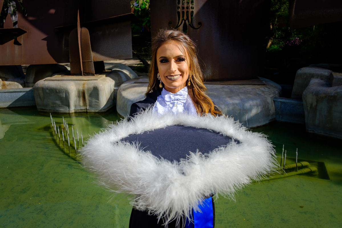 Ensaio de Formatura da Vivian Vaz, pelo Fotógrafo de Formatura Vinícius Vogel, na PUCRS, fotógrafo em Porto Alegre, Vale dos Sinos, Serra Gaúcha, Curitiba, Florianópolis, São Paulo, Rio de Janeiro.