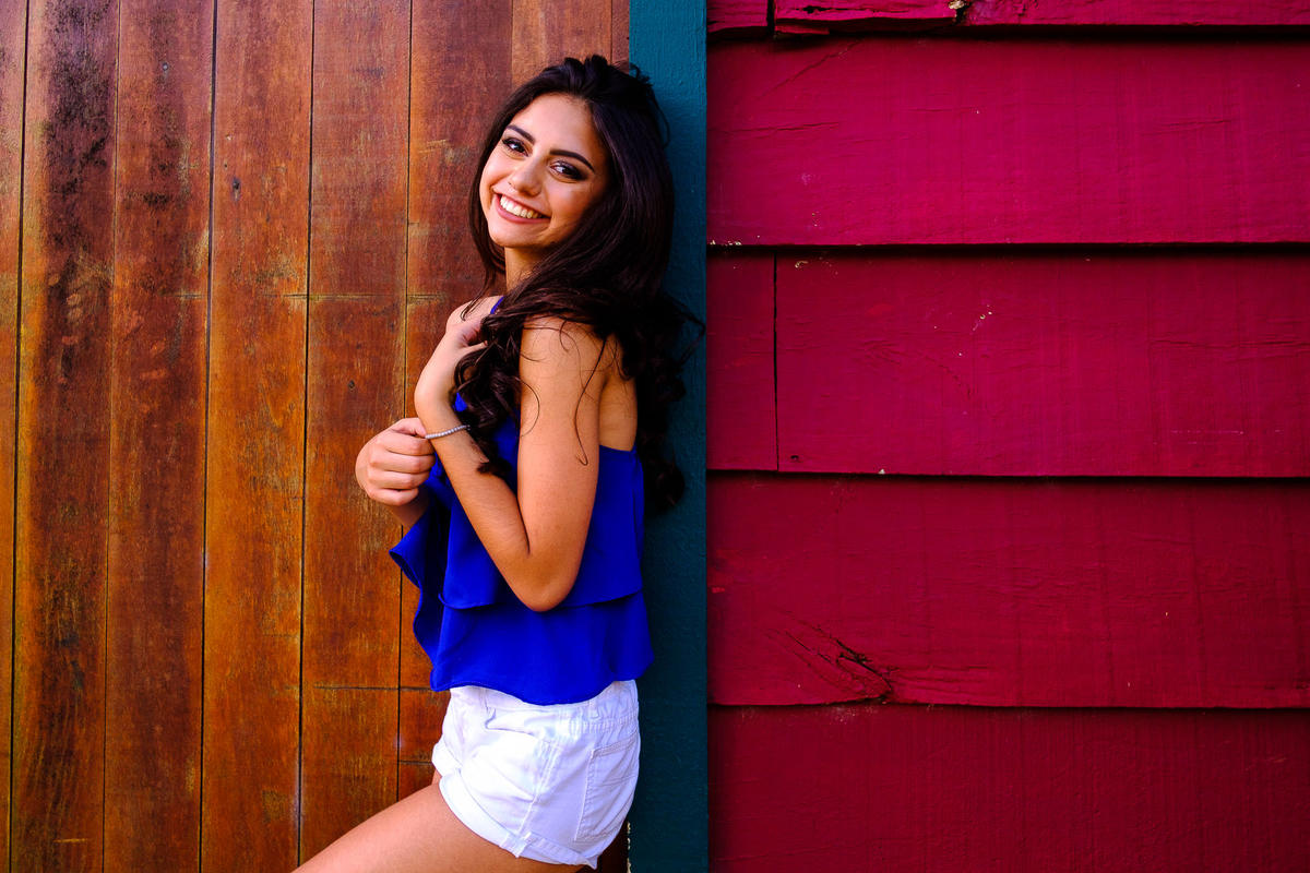 Save The Date - Ensaio Book Editorial de 15 anos da Rachel Vasconcelos, por Vinícius Vogel, Fotógrafo em Porto Alegre, Caxias do Sul, Bento Gonçalves, Gramado, Canela, Nova Petrópolis, São Paulo, Rio de Janeiro, Curitiba, Floricultura Winge, sorriso