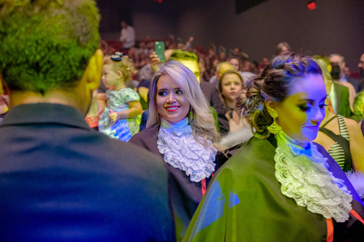 Fotos de formatura da Bruna Dias - Formatura de Direito Uniritter - Fiergs - Fotos por Vinícius Vogel Fotógrafo de Casamentos e Família em Porto Alegre, Vale dos Sinos, Serra, São Paulo, Rio de Janeiro, Curitiba, Portugal, Argentina.