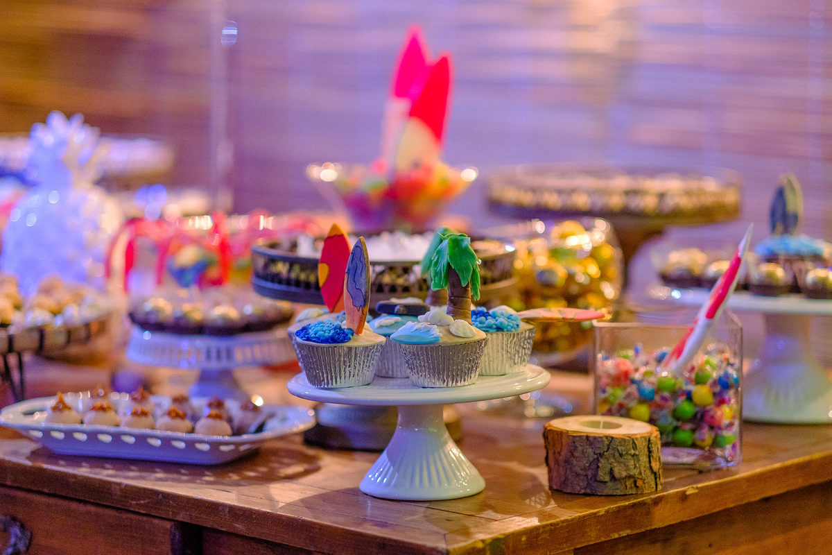 Debu Rachel 15th - 15 anos por Vinícius Vogel Fotógrafo Profissional, Book Família e Casamentos em Porto Alegre, Vale dos Sinos, Serra, Gramado, Canela, bento Gonçalves, caxias do sul, São Paulo, rio de janeiro, curitiba, Portugal, mesa de doces