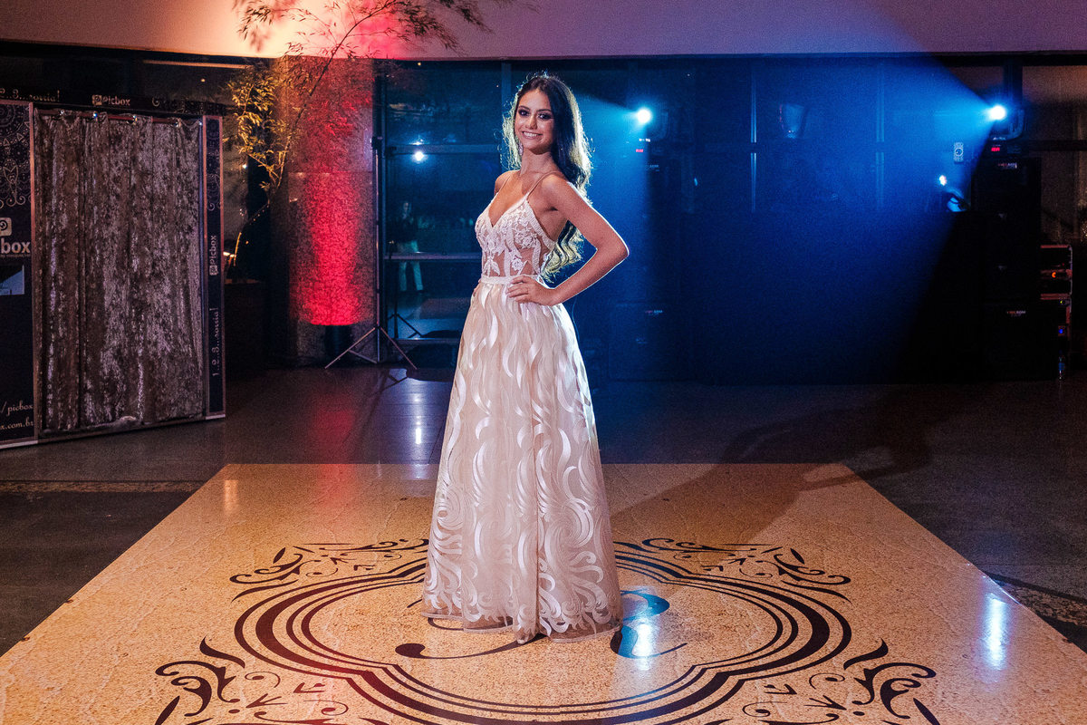 Debu Rachel 15th - 15 anos por Vinícius Vogel Fotógrafo Profissional, Book Família e Casamentos em Porto Alegre, Vale dos Sinos, Serra, Gramado, Canela, bento Gonçalves, caxias do sul, São Paulo, rio de janeiro, curitiba, Portugal, retrato