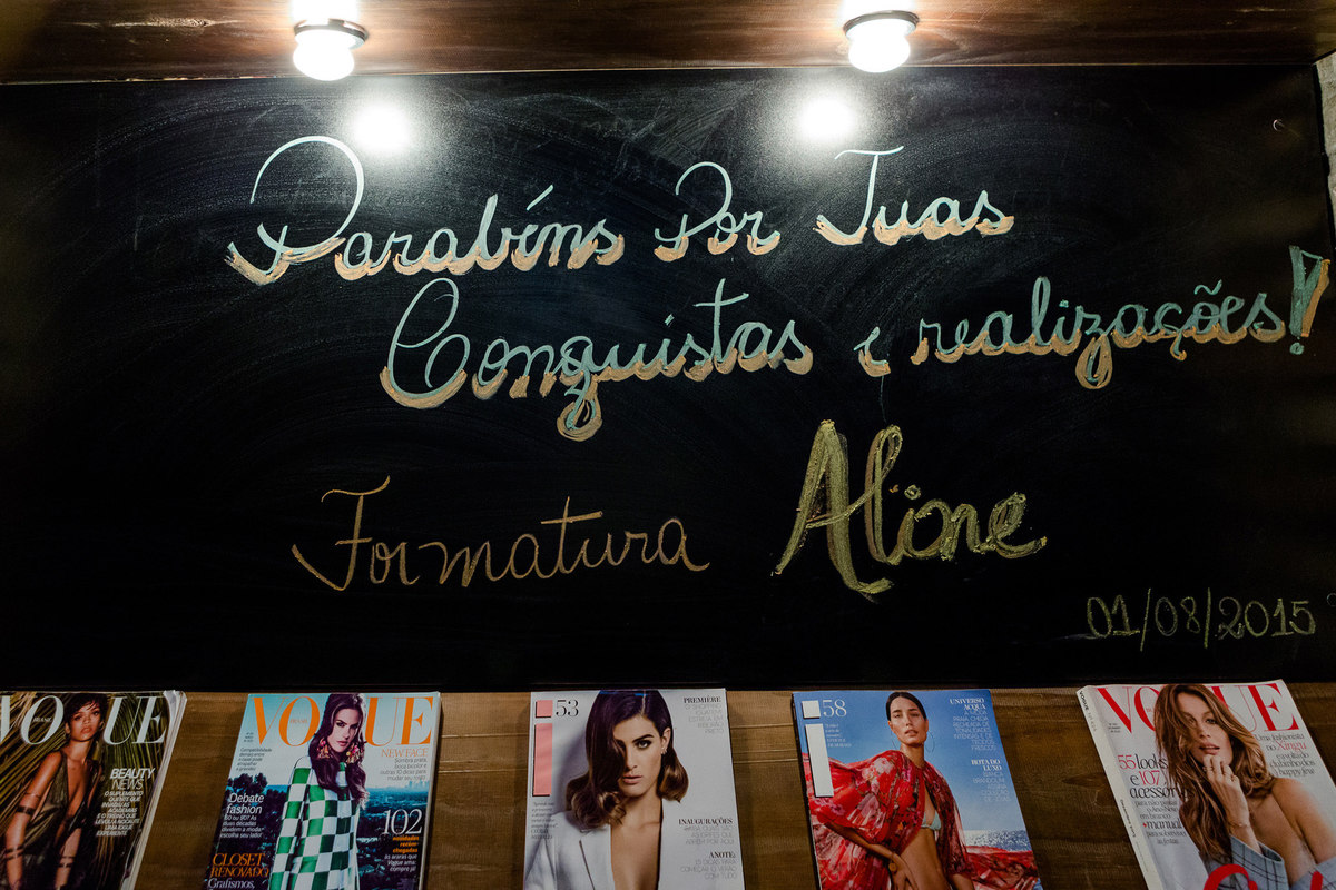 formatura direito pucrs, aline gil, formanda, ensaio de formatura, toga, barrete, canudo, festa de formatura, fotógrafo em porto alegre, vinícius vogel, fotografo para formatura, fotografa, fotografia