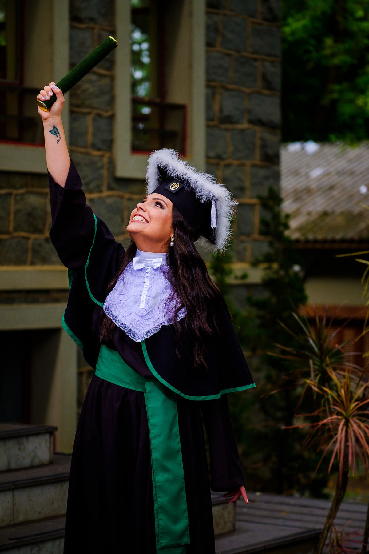 Prova de Togas da Juliane Thill, no IPA, em Porto Alegre. Fotógrafo de formatura, colação de grau, formanda, ensaio de togas.