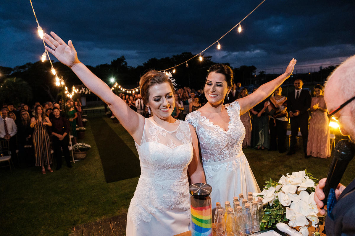 Fotógrafo de casamento, casamento gay, casamento homoafetivo, casamento LGBTI+, noivas, casamento lésbico, vestido de noiva, casamento ao ar livre, Vinícius Vogel, fotógrafa de casamento, Maggie, case na serra, São Paulo, Rio de Janeiro