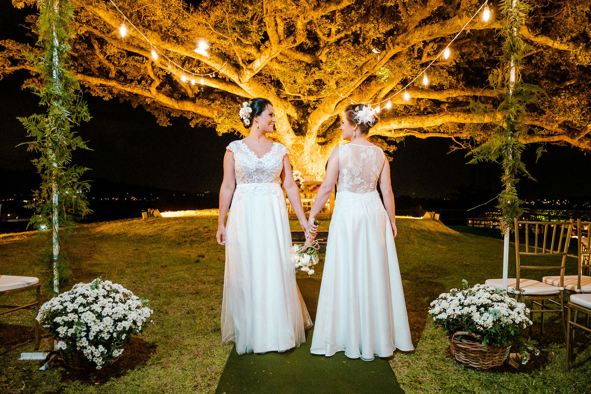 Fotógrafo de casamento, casamento gay, casamento homoafetivo, casamento LGBTI+, noivas, casamento lésbico, vestido de noiva, casamento ao ar livre, Vinícius Vogel, fotógrafa de casamento, Maggie, case na serra, São Paulo, Rio de Janeiro
