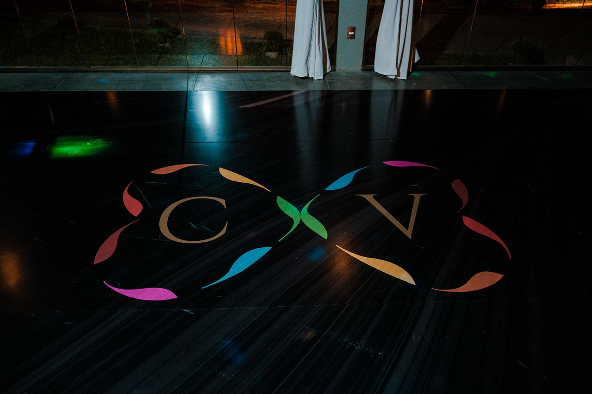 Fotógrafo de casamento, casamento gay, casamento homoafetivo, casamento LGBTI+, noivas, casamento lésbico, vestido de noiva, casamento ao ar livre, Vinícius Vogel, fotógrafa de casamento, Maggie, case na serra, São Paulo, Rio de Janeiro, pista