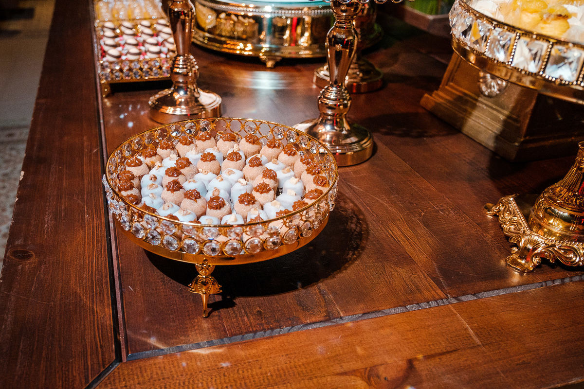 Fotógrafo de casamento, casamento gay, casamento homoafetivo, casamento LGBTI+, noivas, casamento lésbico, vestido de noiva, casamento ao ar livre, Vinícius Vogel, fotógrafa de casamento, Maggie, case na serra, São Paulo, Rio de Janeiro, doces