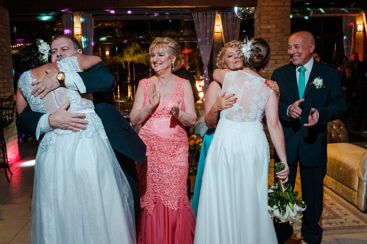 Fotógrafo de casamento, casamento gay, casamento homoafetivo, casamento LGBTI+, noivas, casamento lésbico, vestido de noiva, casamento ao ar livre, Vinícius Vogel, fotógrafa de casamento, Maggie, case na serra, São Paulo, Rio de Janeiro