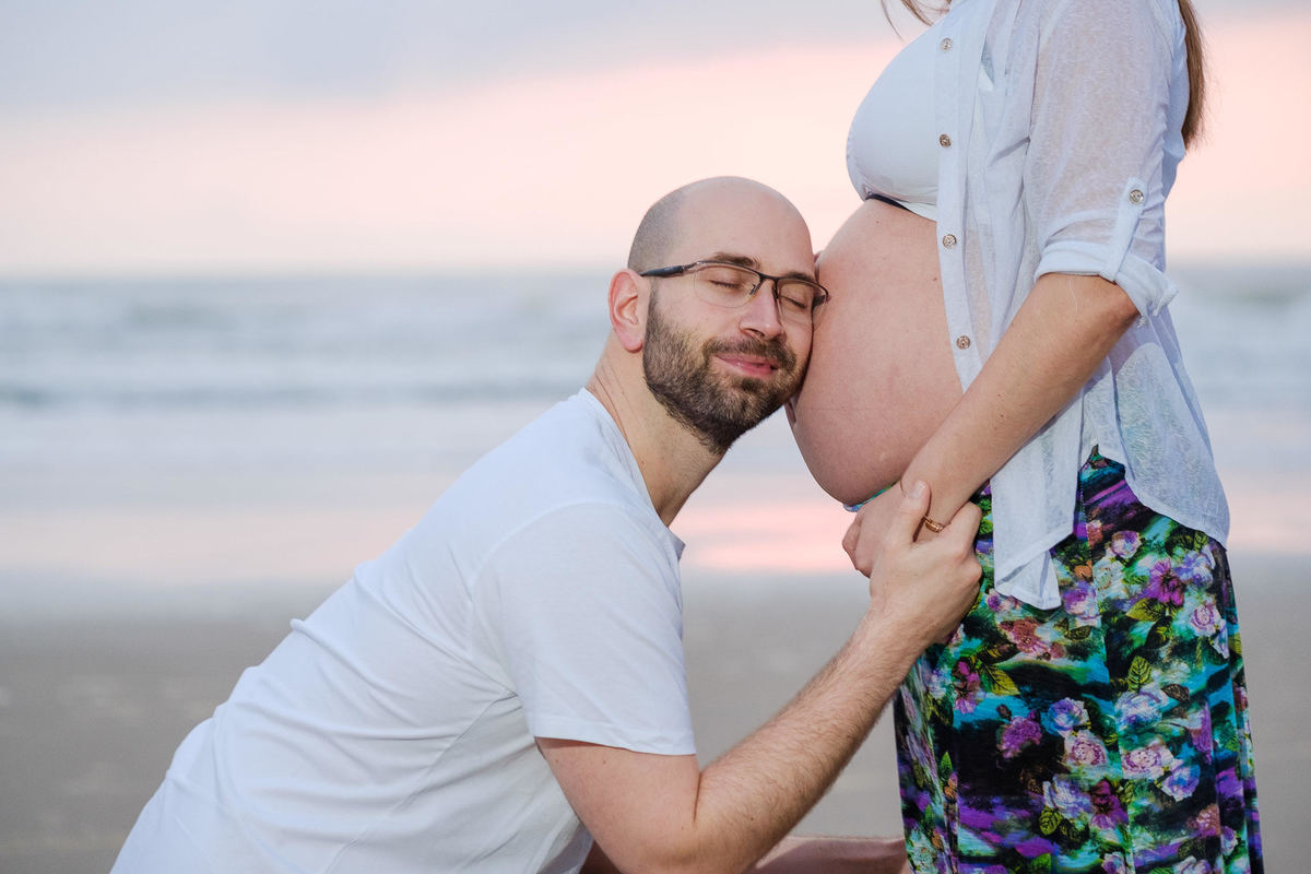 Ensaio book de gestante pelo fotógrafo de família Vinícius Vogel e Maggie, fotógrafo em Porto Alegre, capão, praia, grávida, fotos de família, fotógrafo serra gaucha, fotógrafo serra, fotógrafo em SC, fotógrafo em florianópolis