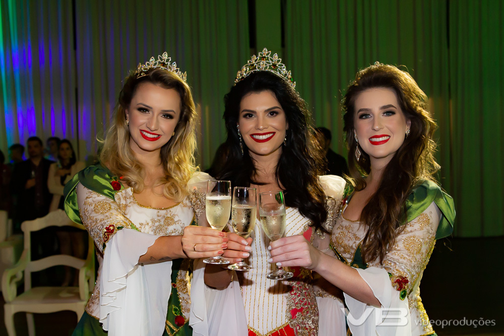 A corte no Lançamento da XI Femaçã em Veranópolis