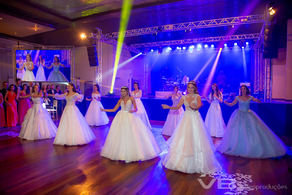Dança das Debutantes