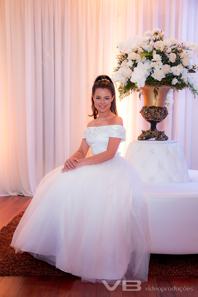 Julia Farina de Oliveira Debutante SOAL 2022