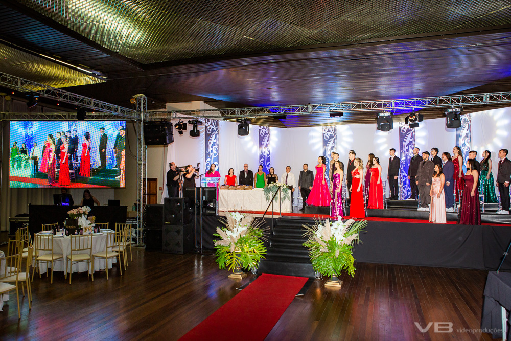 Formatura Terceirão 2022, Colégio Regina Coeli de Veranópolis, na Sociedade Alfredochavense, produção de VB Vídeo Produções, transmissão ao vivo via telão de LED