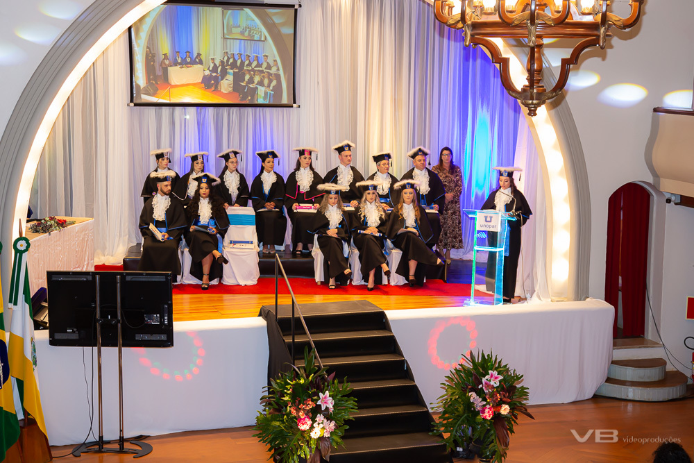 Oradom em seu discurso de formatura