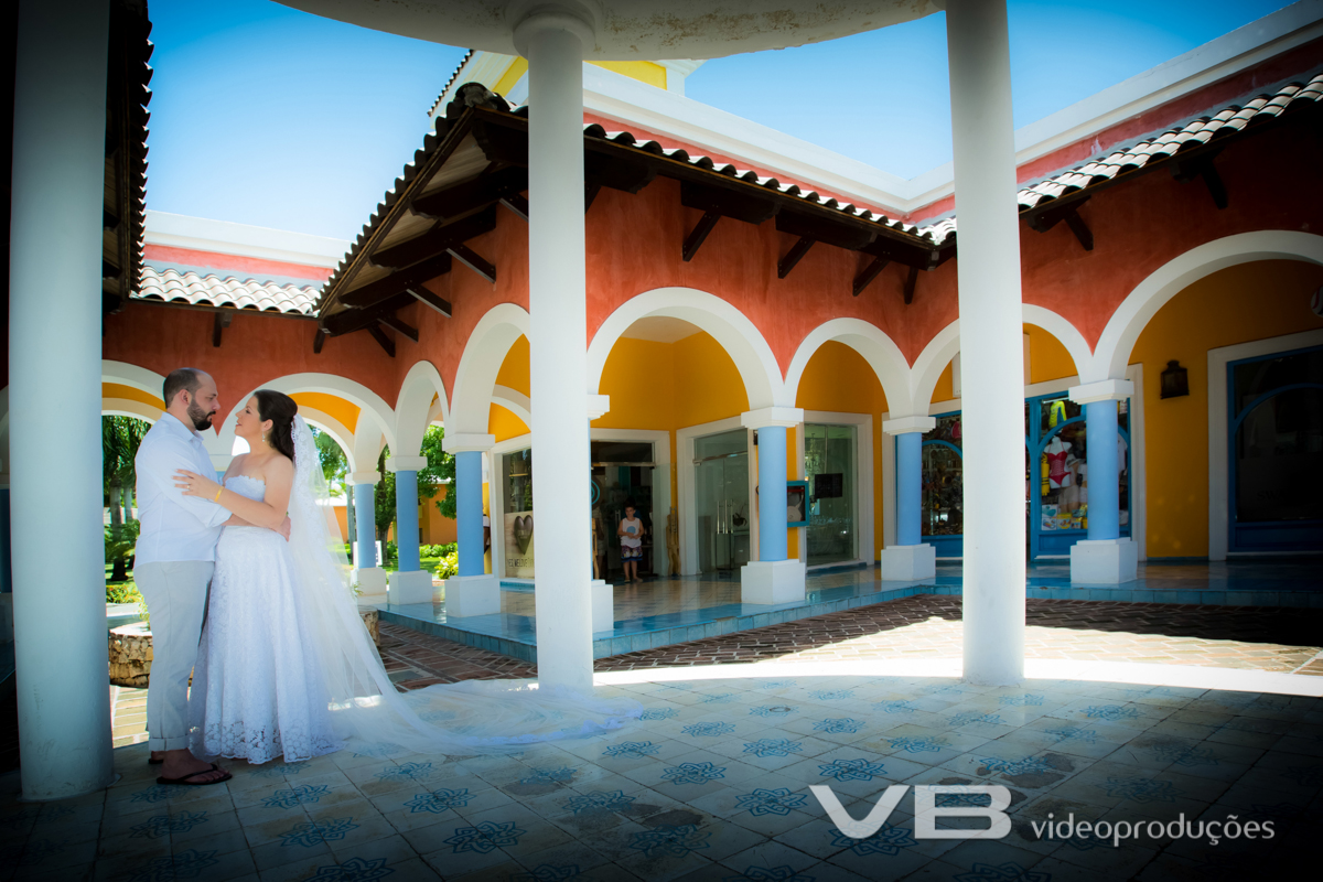 Noivos em castelo Punta Cana