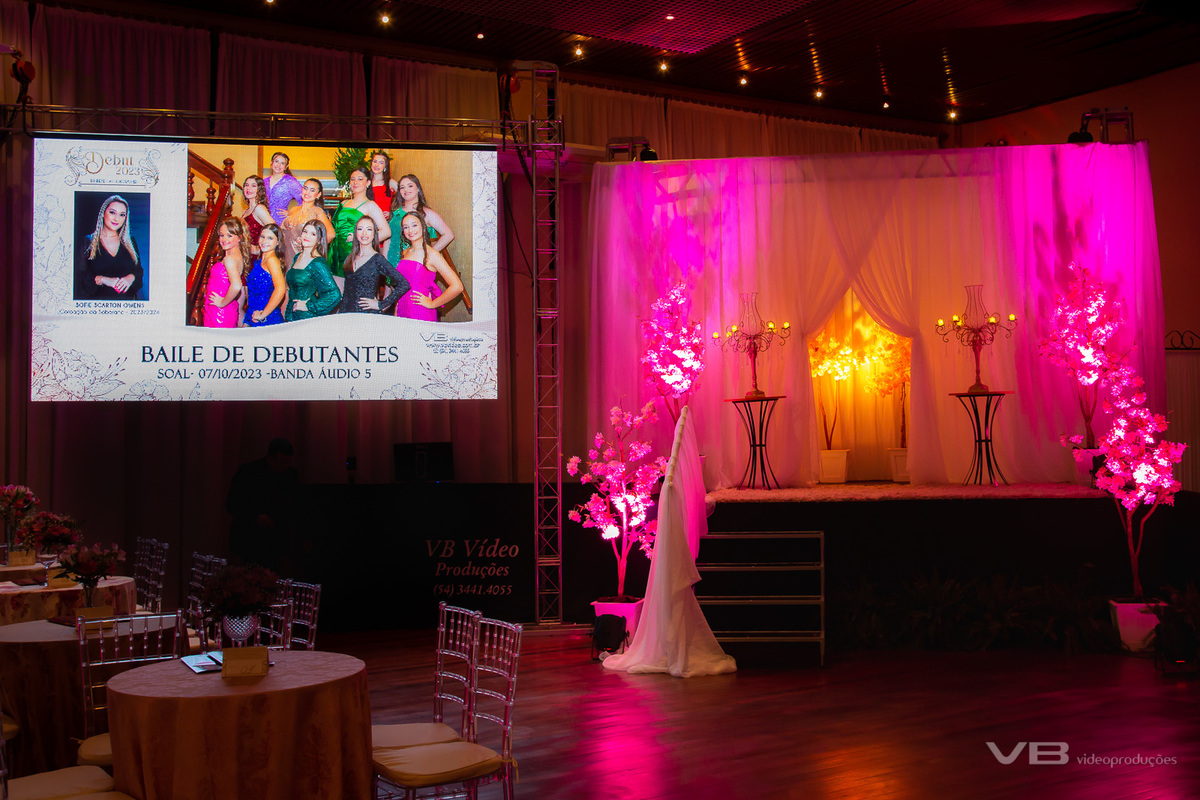 Decoração 
Debut 2023 Sociedade Alfredochavense 2023 - Veranópolis