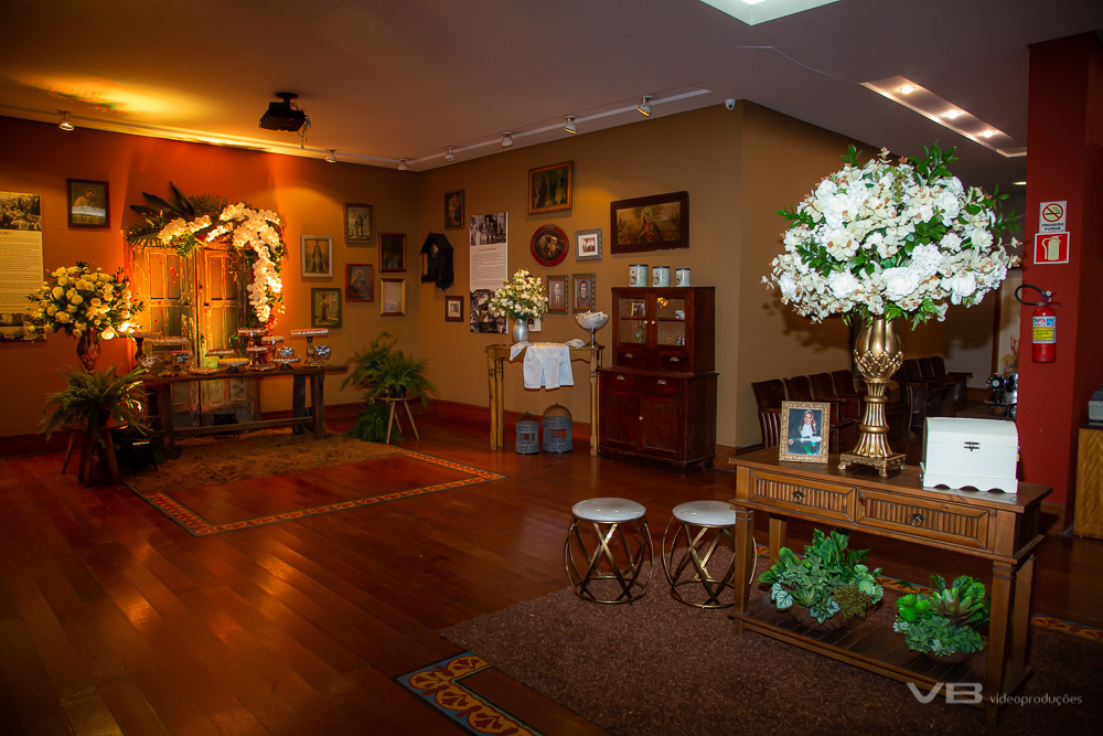 Festa de formatura em Medicina, de Manuela Christianetti, no Paradouro Mascaron em Vila Flores, evento realizado pela VB Vídeo Produções, Decoração