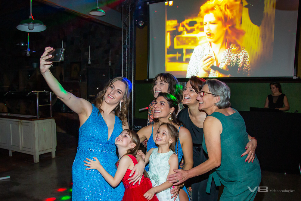 Festa de formatura em Medicina, de Manuela Christianetti, no Paradouro Mascaron em Vila Flores, evento realizado pela VB Vídeo Produções