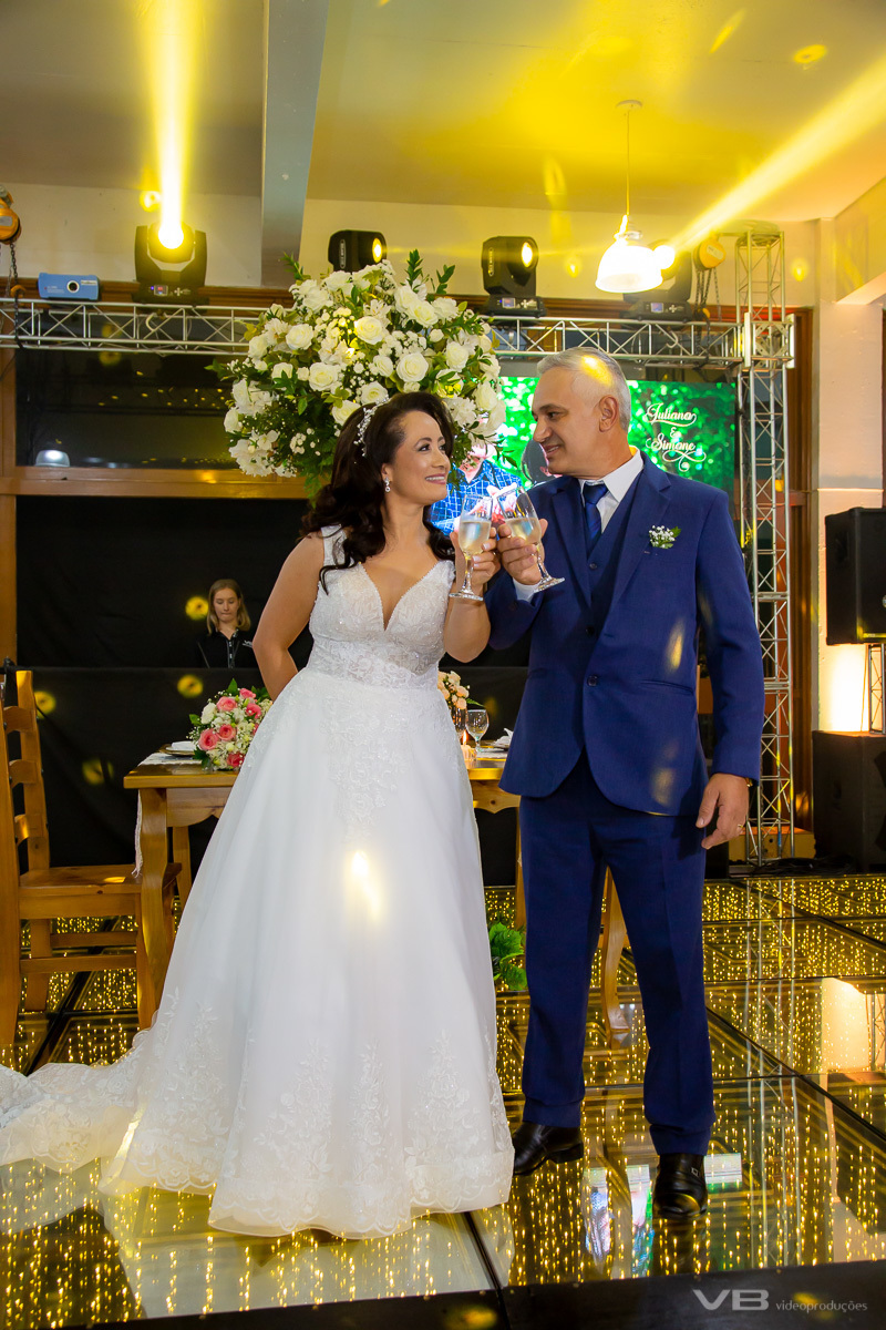 samento Juliano e Simone, SOAL - Espaço de Eventos Dom Vital,  cobertura de VB Vídeo Produções, brinde dos noivos