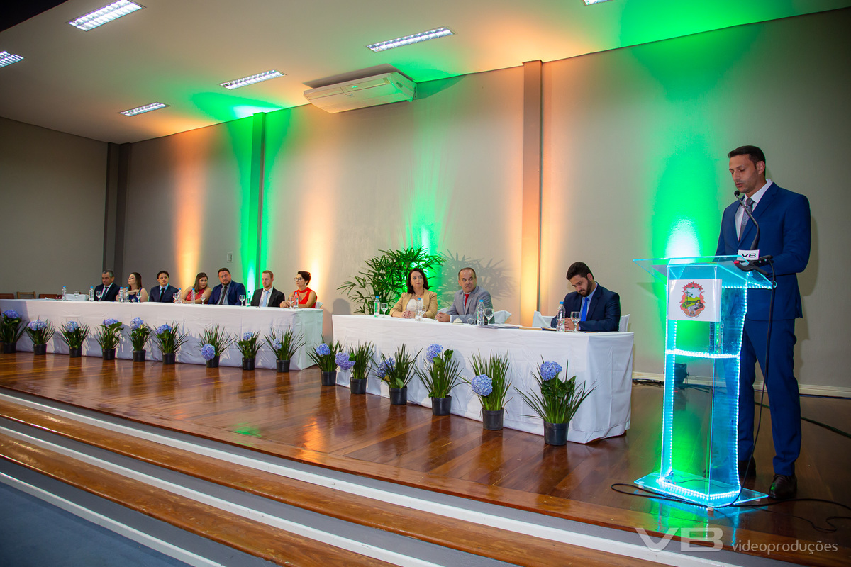 Cerimônia de Posse do Prefeito, vice-prefeita e vereadores de Vila Flores em 01 de janeiro de 2025.