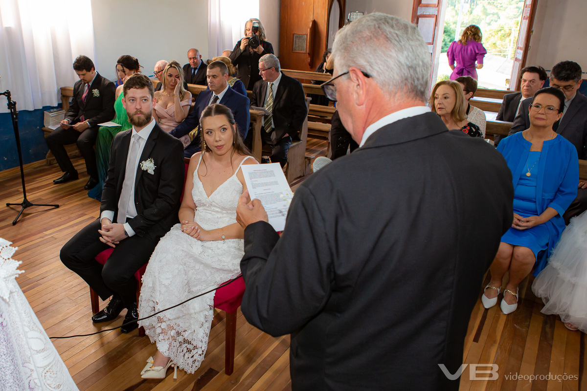 Casamento Karen e Pedro na Igreja de Pedra São Jorge em Vila Flores, video, foto e som da VB Vídeo Produções