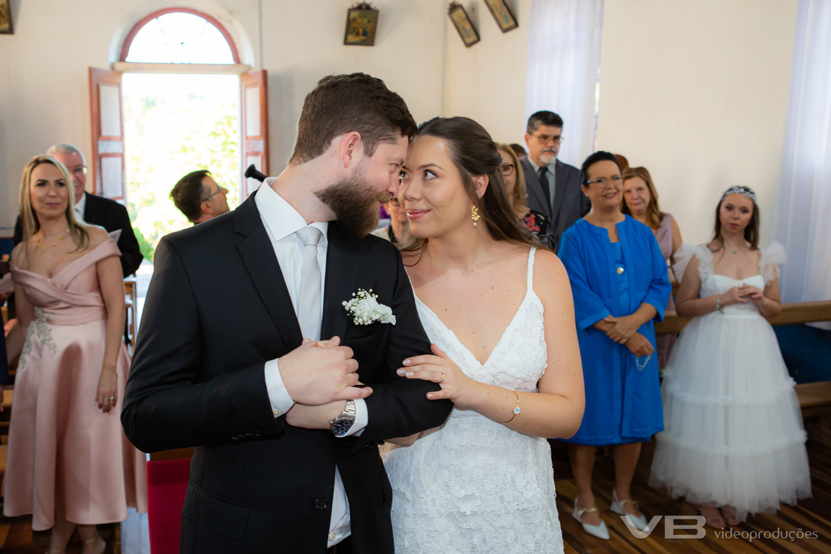 Casamento Karen e Pedro na Igreja de Pedra São Jorge em Vila Flores, video, foto e som da VB Vídeo Produções